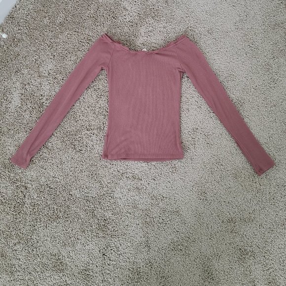 Ruched Lettuce-Trim Off-Shoulder Top - Picture 4 of 4